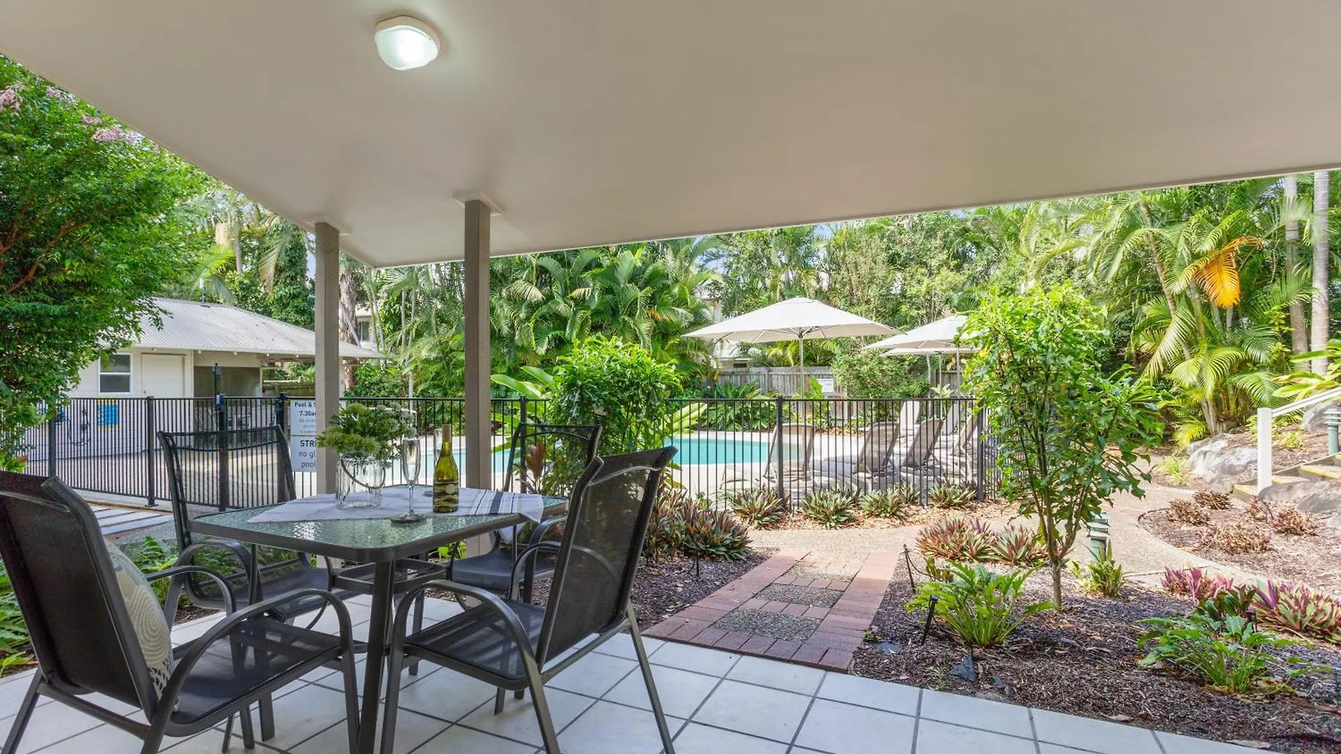 Апарт-отель Апарт отель Sunset Cove Noosa Нусавиль